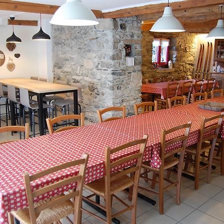 Gite La Maisonnee Sazos Екстериор снимка